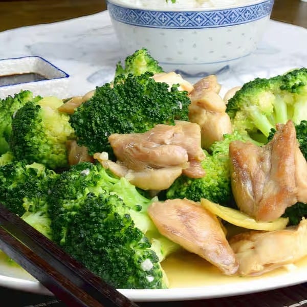 Chicken with Broccoli.