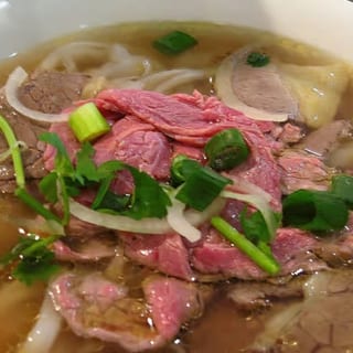 Rare Steak & Well Done Noodle Soup