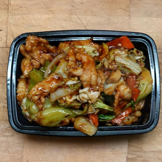 Chicken with Garlic Sauce.