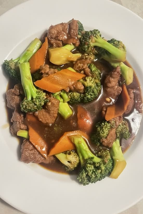 Broccoli Beef (Menu Special).